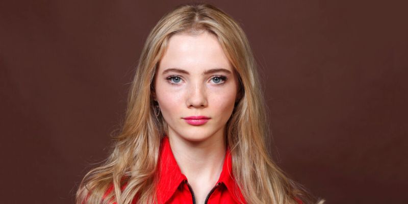 "The Witcher" Actress Freya Allan-Seven Facts About Her